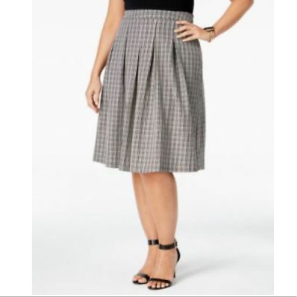 Women’s Plus Size Plaid Skirt
